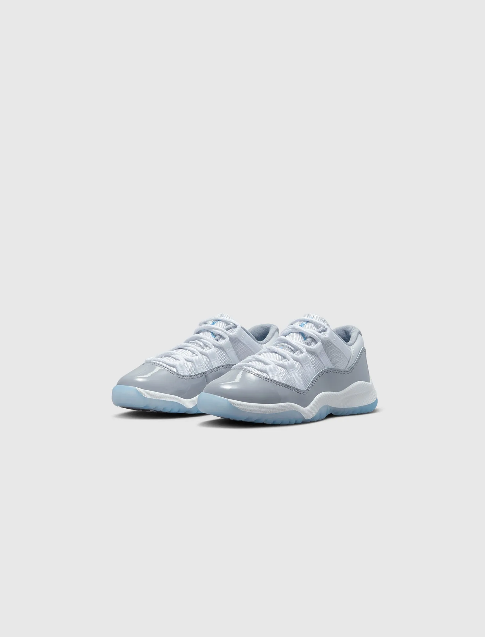 AIR JORDAN 11 RETRO LOW "CEMENT GREY" PS