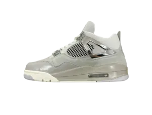 Classic Retro 4 Sneakers - Frozen Moments