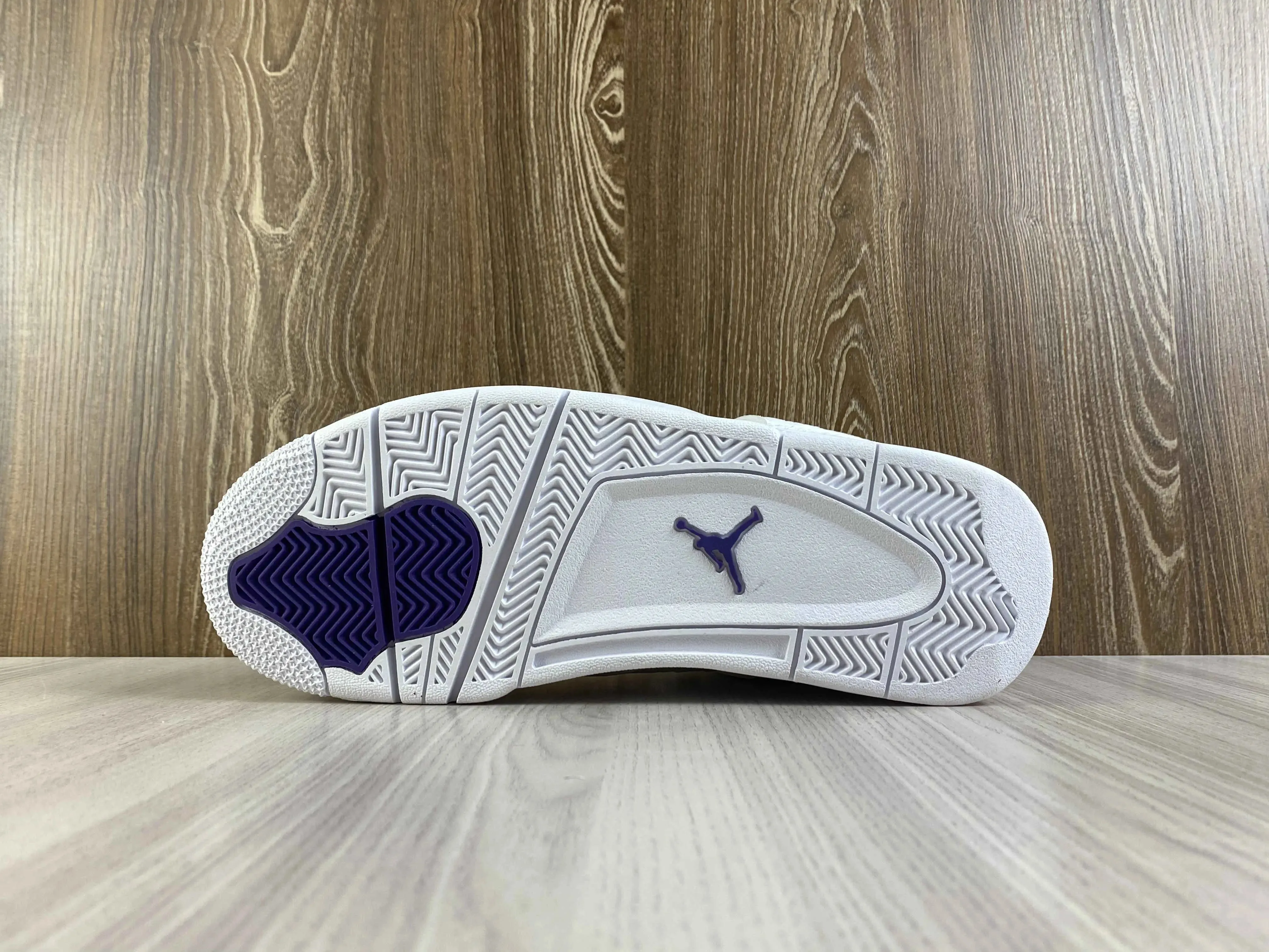 Classic Retro 4 Sneakers - Metallic Purple