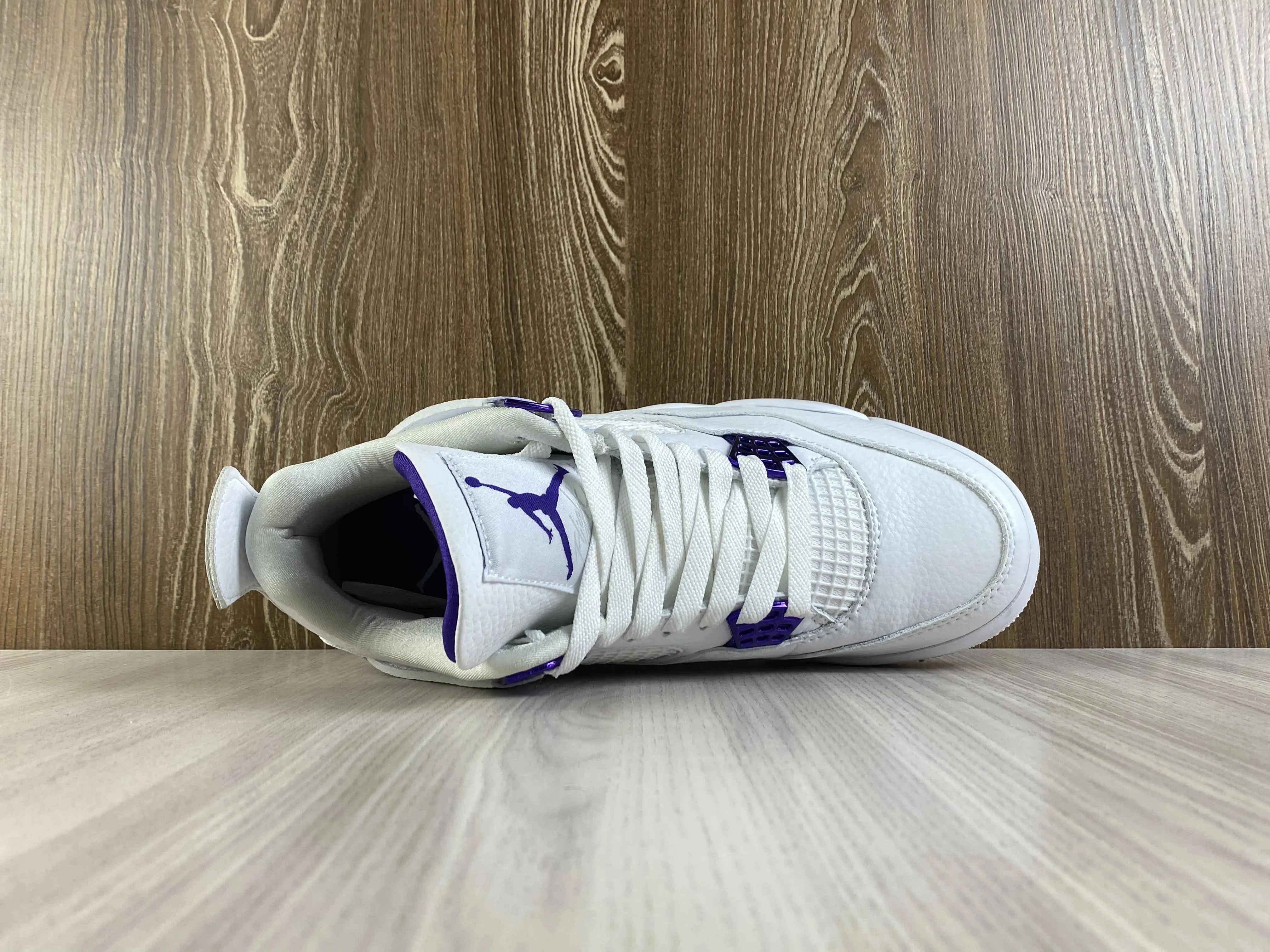 Classic Retro 4 Sneakers - Metallic Purple