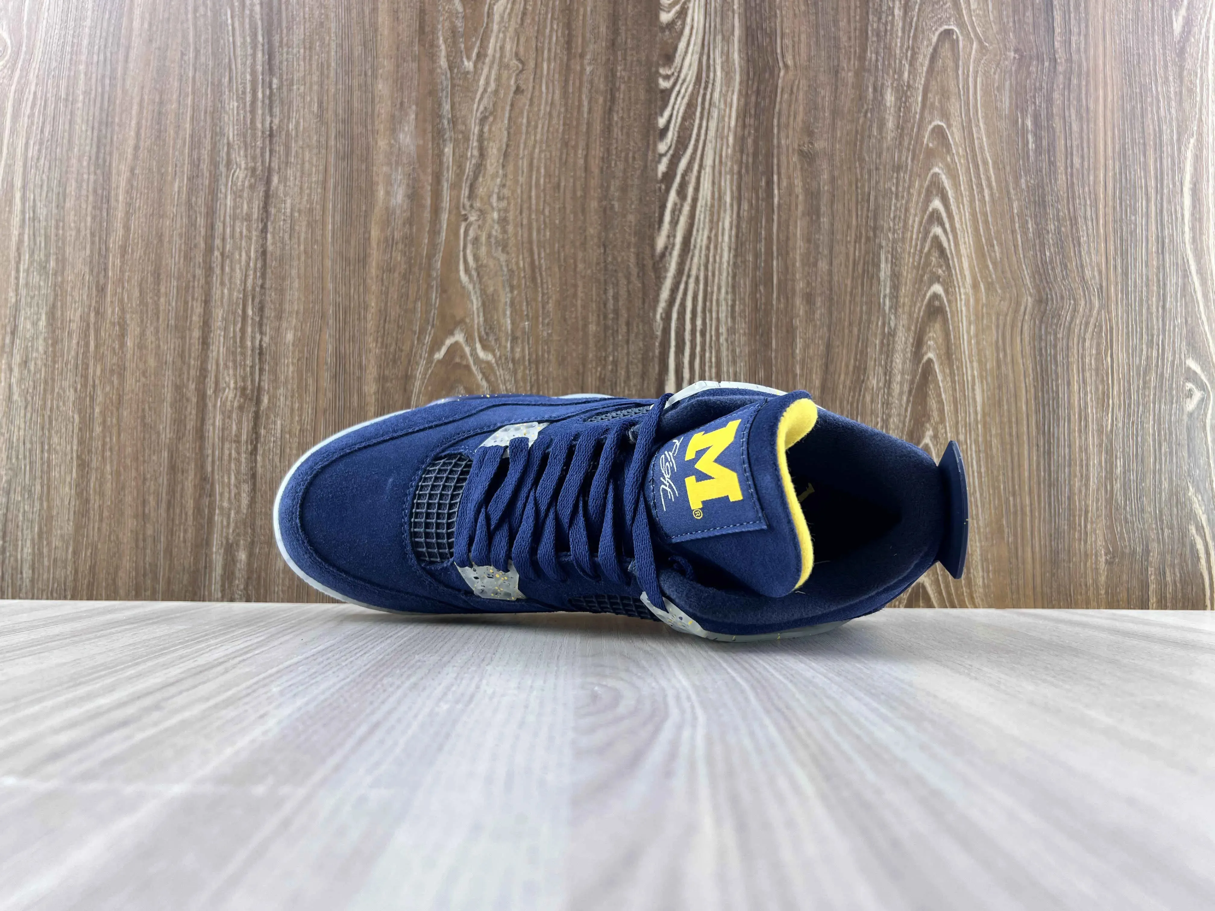 Classic Retro 4 Sneakers - Michigan