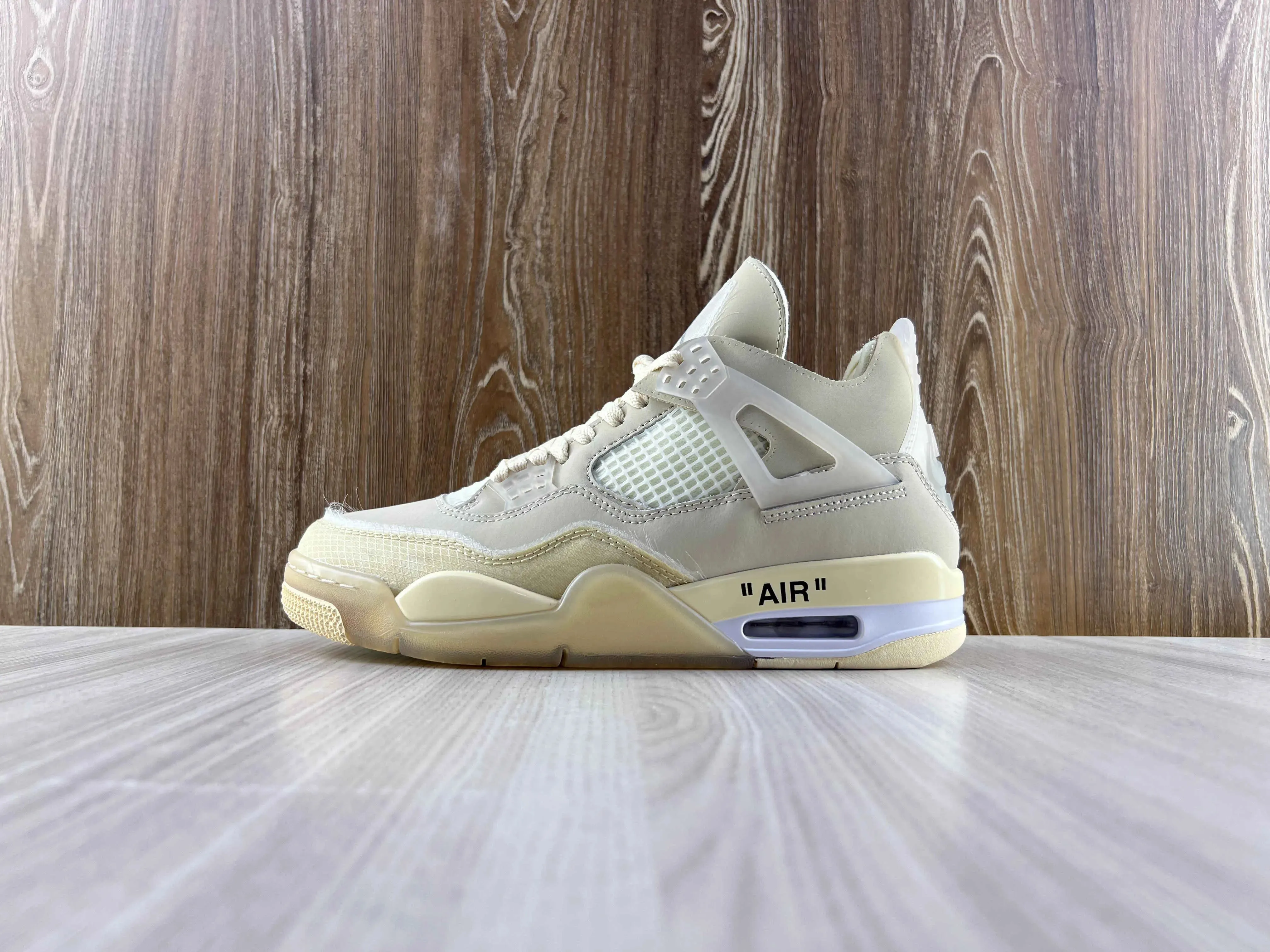 Classic Retro 4 Sneakers - Off White