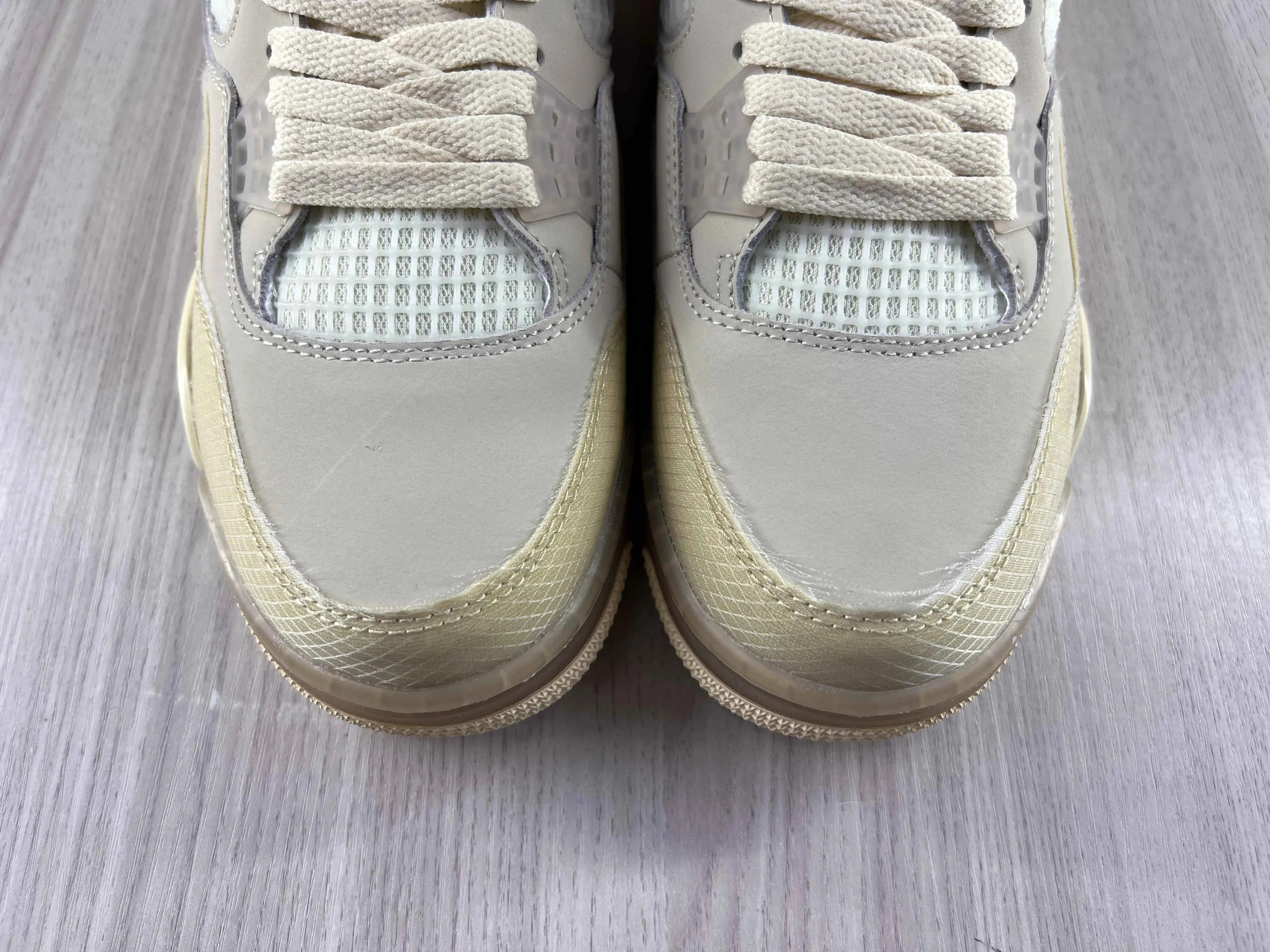 Classic Retro 4 Sneakers - Off White