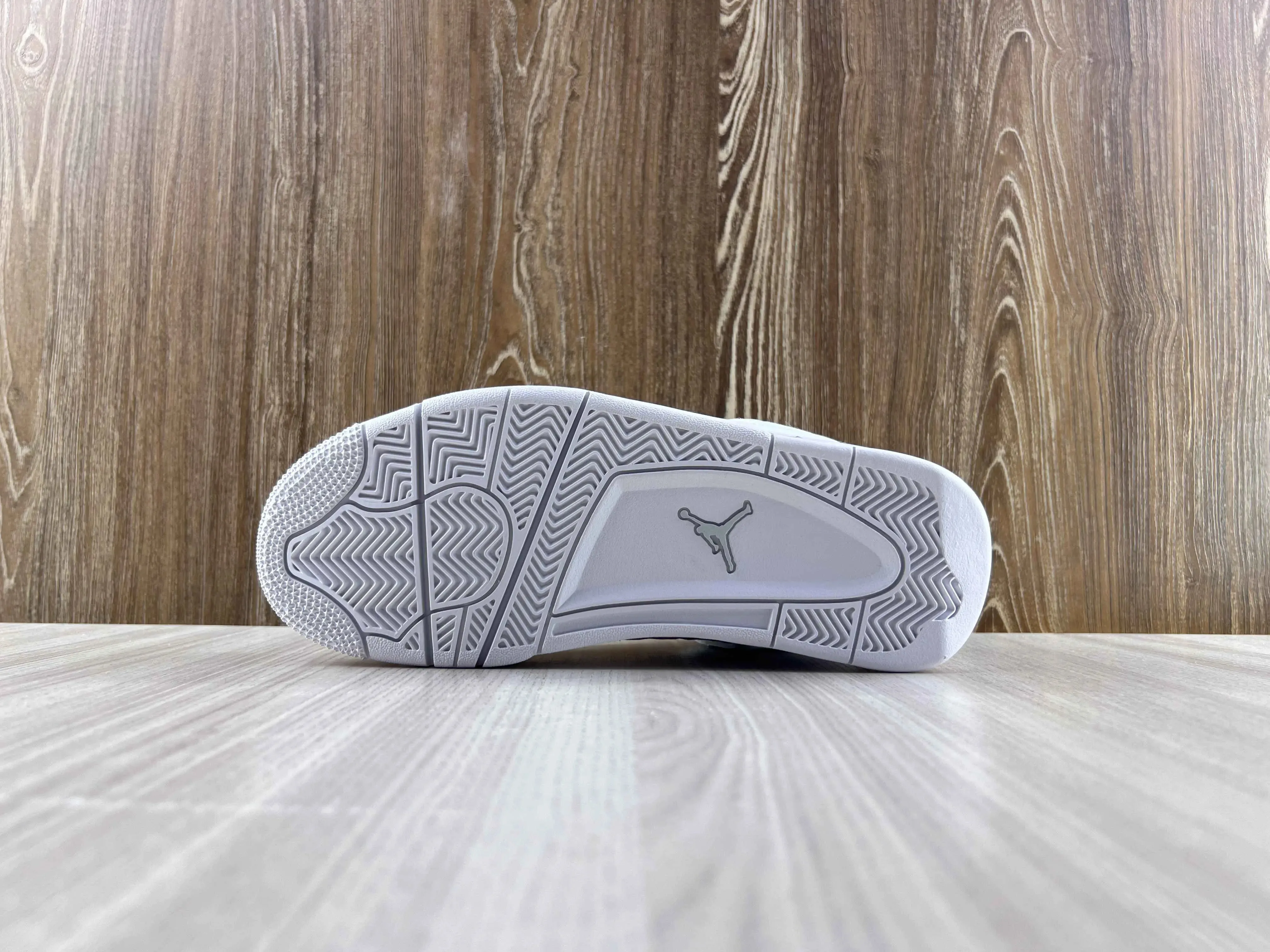 Classic Retro 4 Sneakers - Pure Money