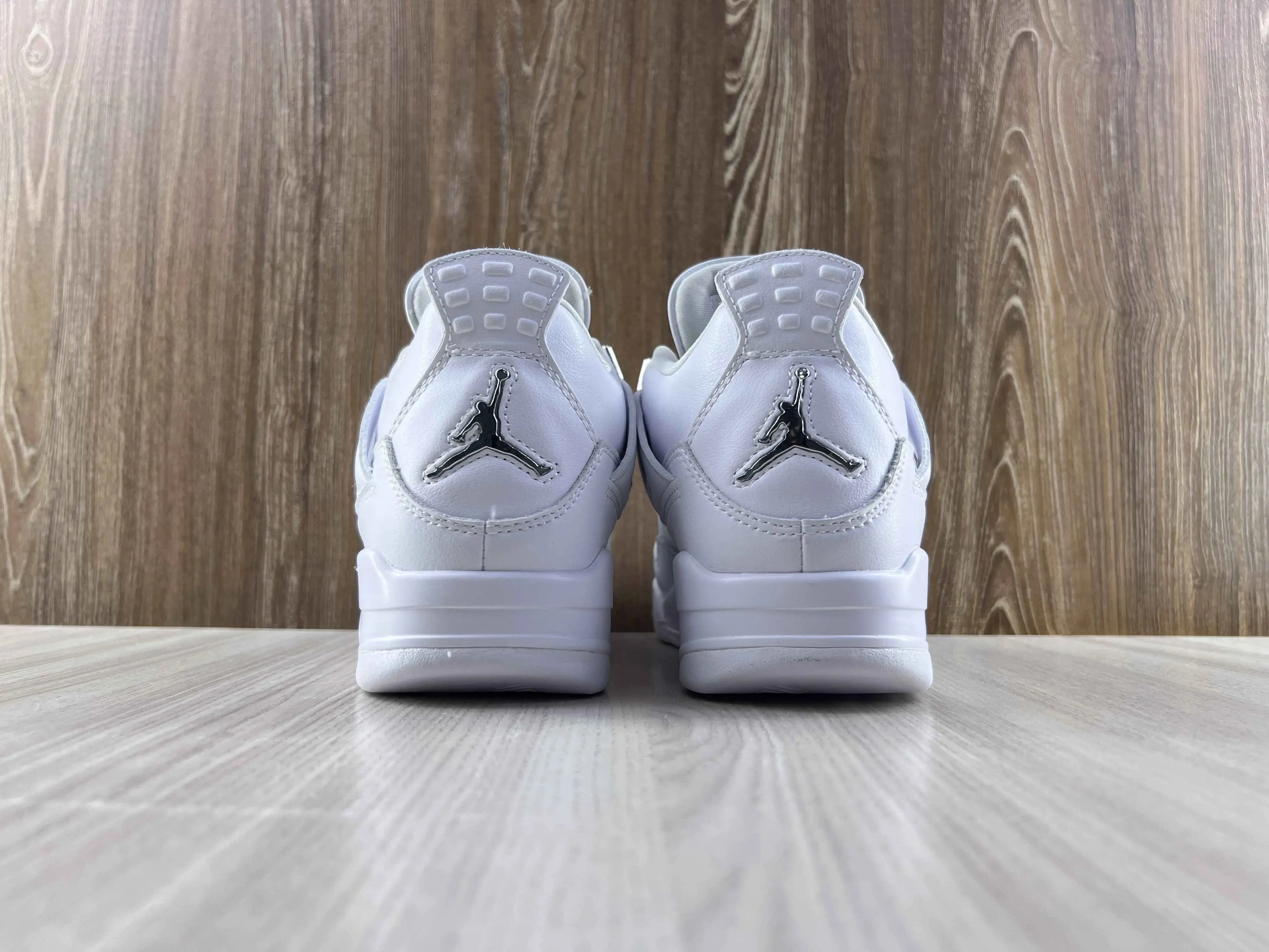 Classic Retro 4 Sneakers - Pure Money