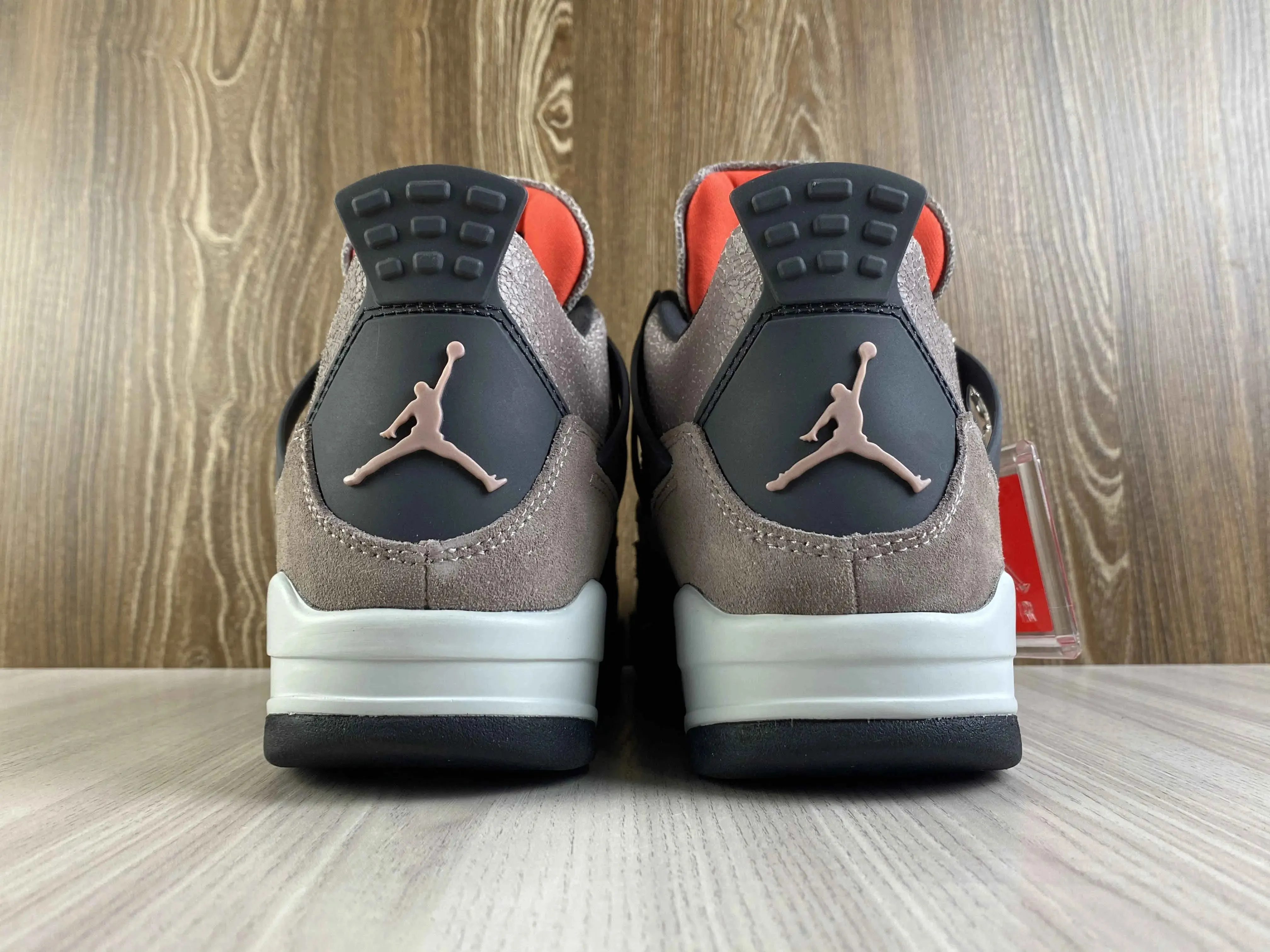 Classic Retro 4 Sneakers - Taupe Haze