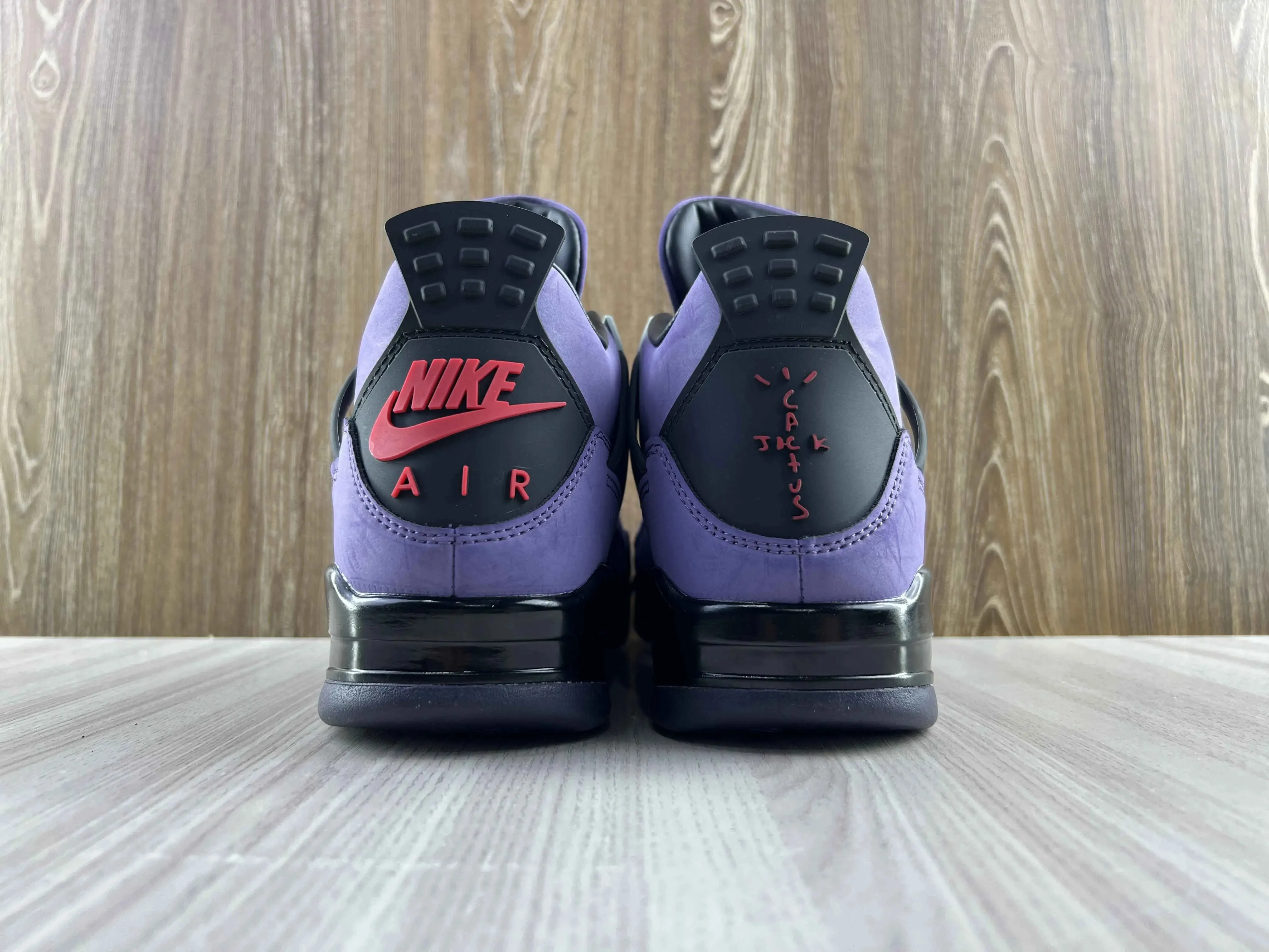 Classic Retro 4 Sneakers - Travis Scott Purple