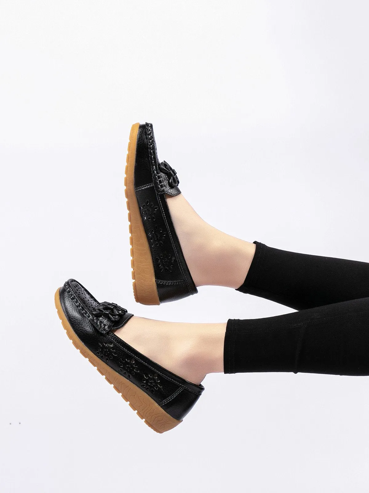 Cowhide Hollow Casual Flat Shoes