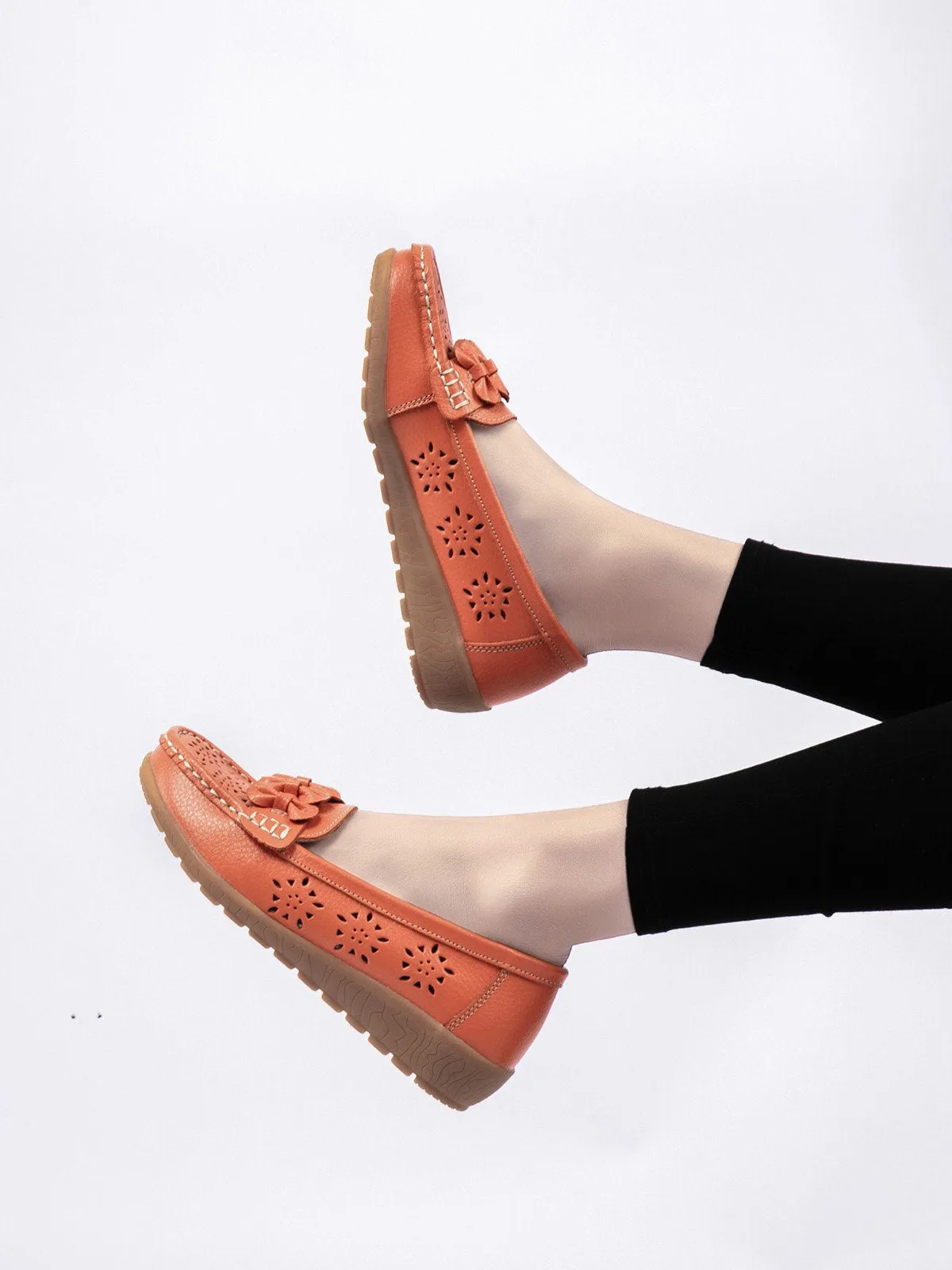 Cowhide Hollow Casual Flat Shoes