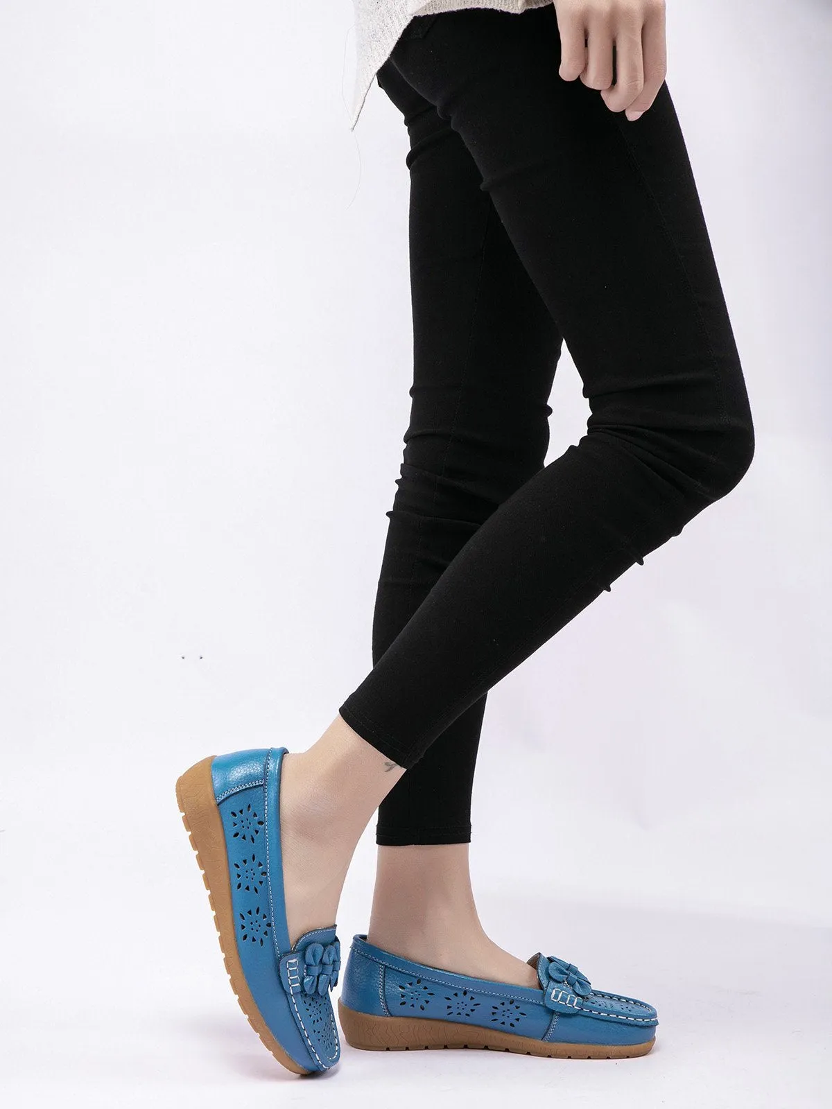 Cowhide Hollow Casual Flat Shoes