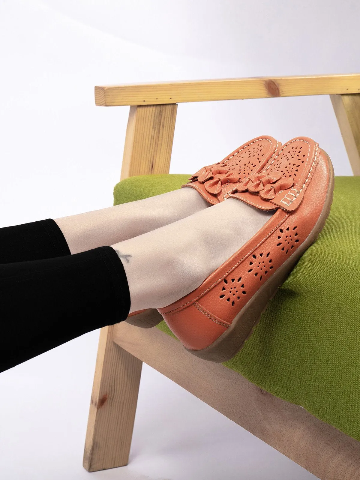 Cowhide Hollow Casual Flat Shoes
