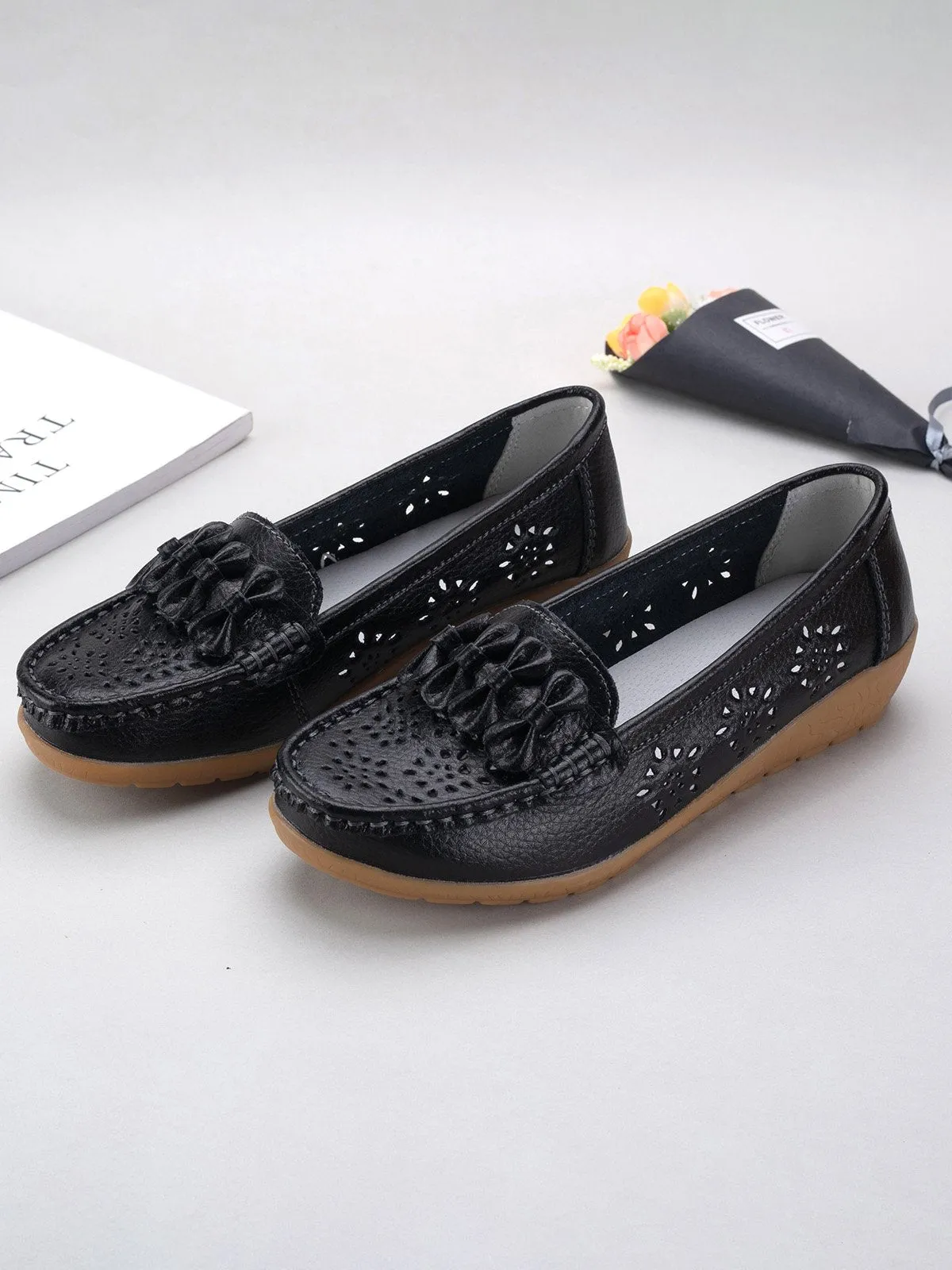 Cowhide Hollow Casual Flat Shoes