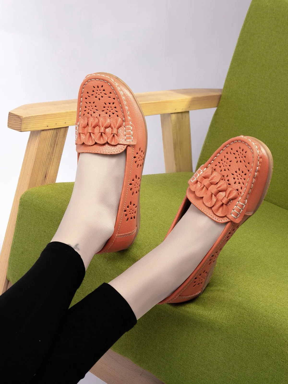 Cowhide Hollow Casual Flat Shoes
