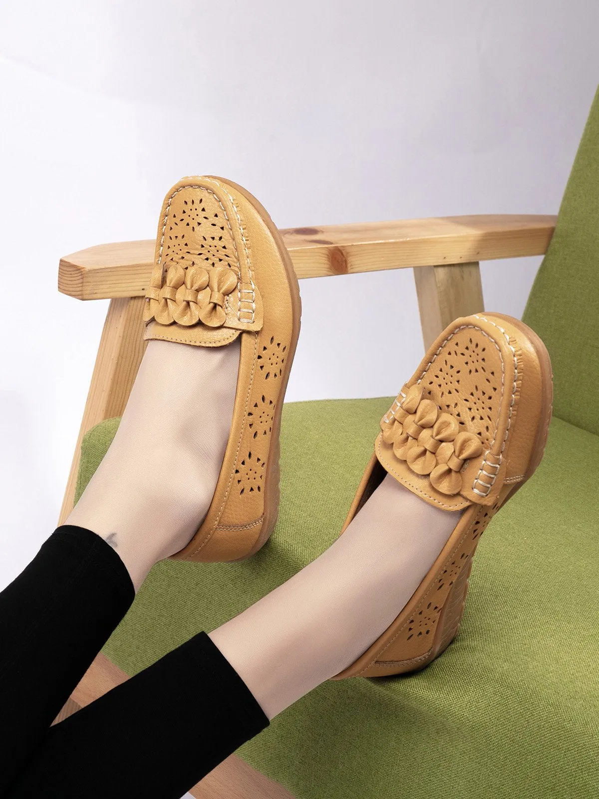 Cowhide Hollow Casual Flat Shoes