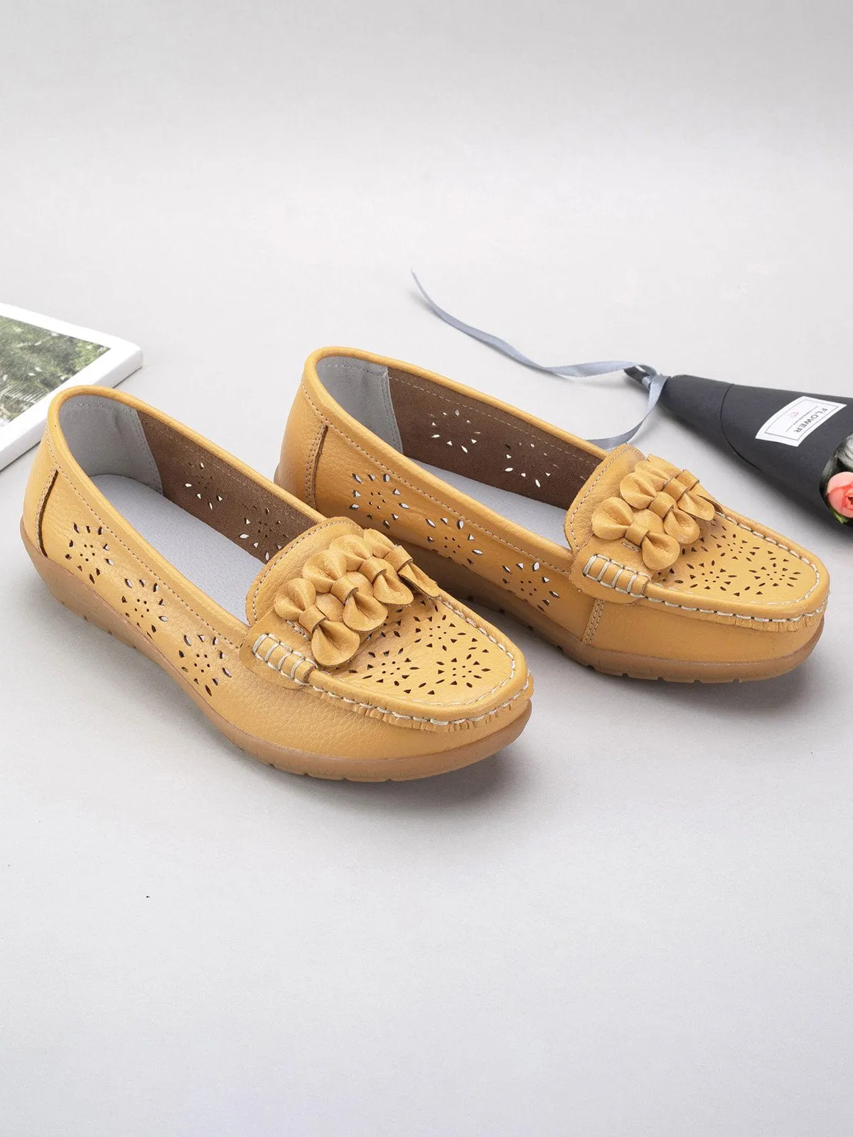 Cowhide Hollow Casual Flat Shoes