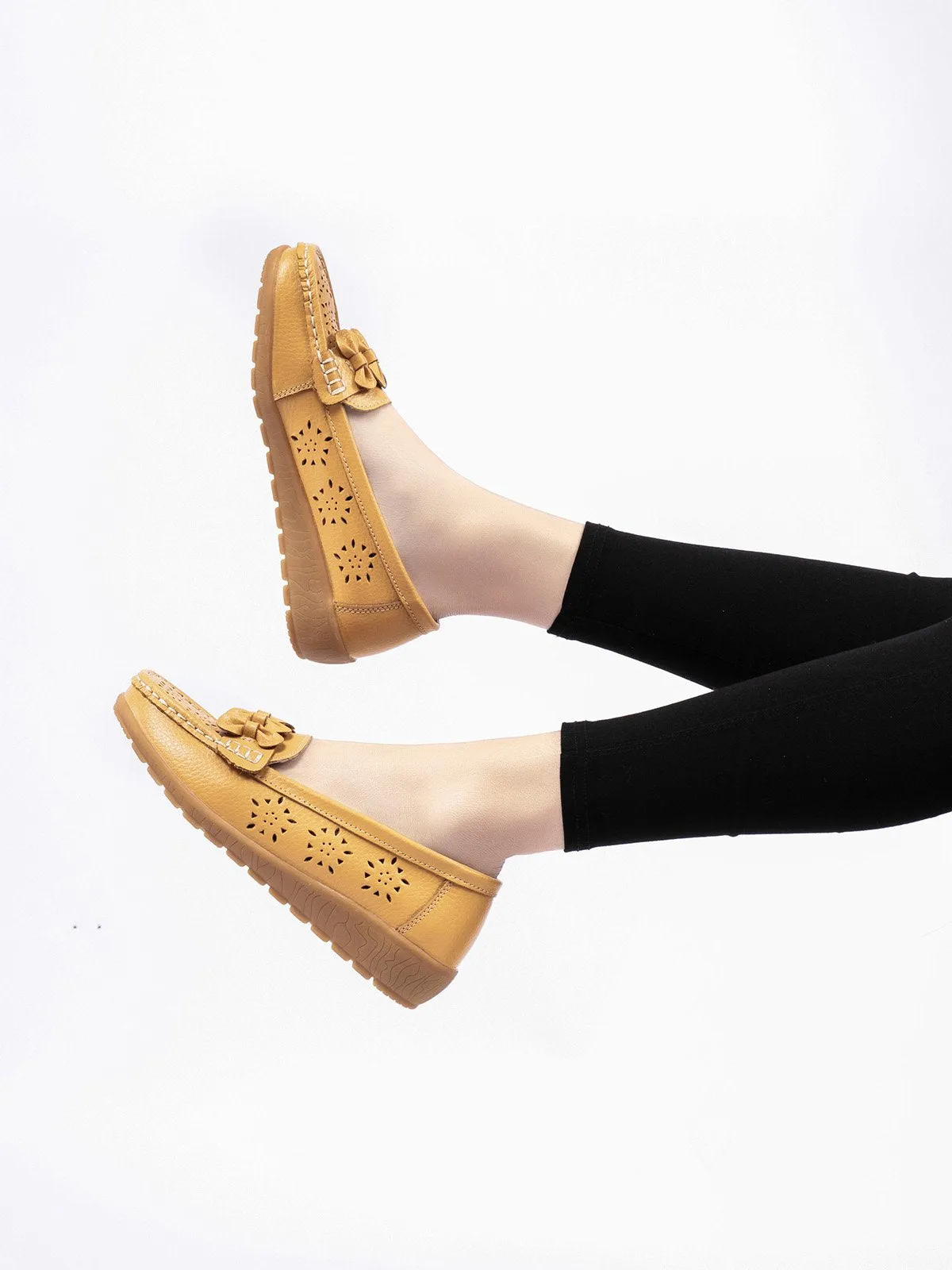 Cowhide Hollow Casual Flat Shoes