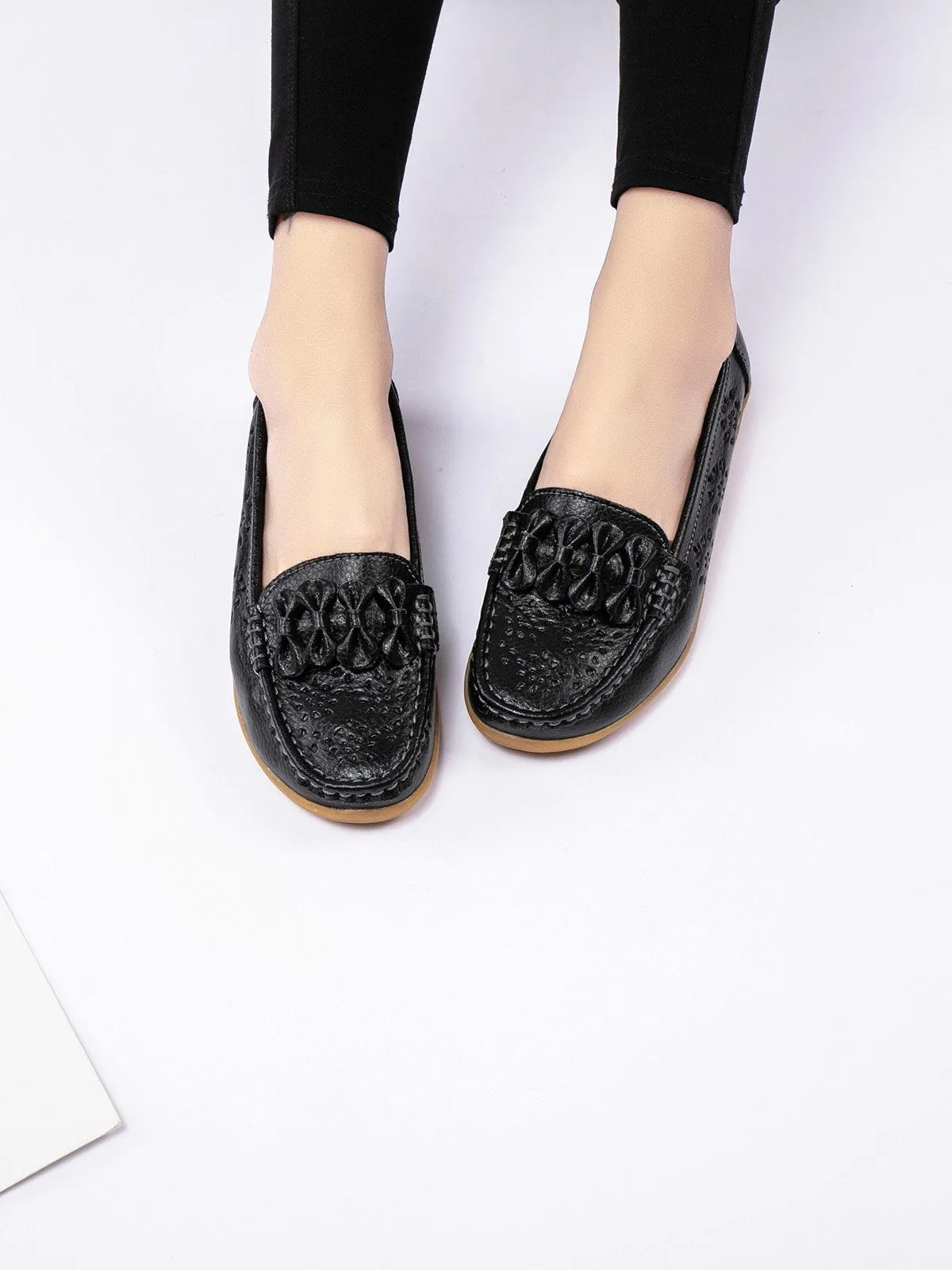 Cowhide Hollow Casual Flat Shoes