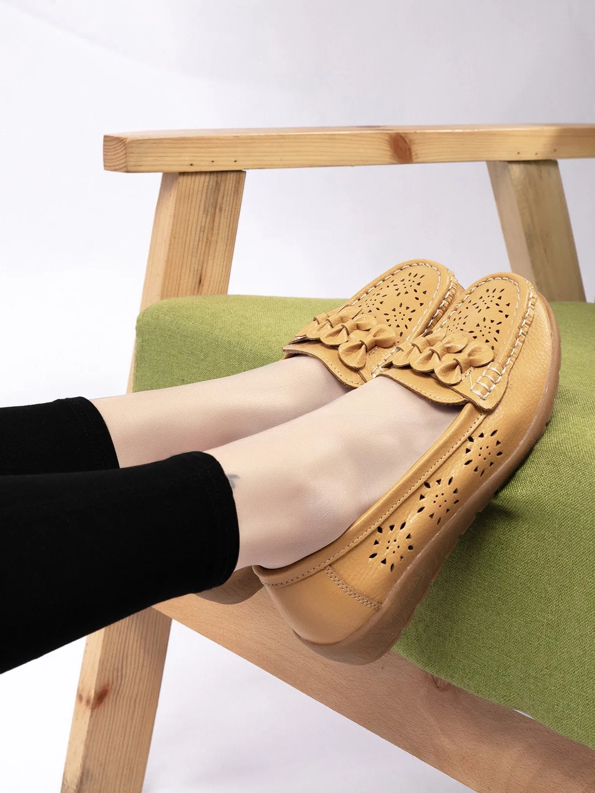 Cowhide Hollow Casual Flat Shoes