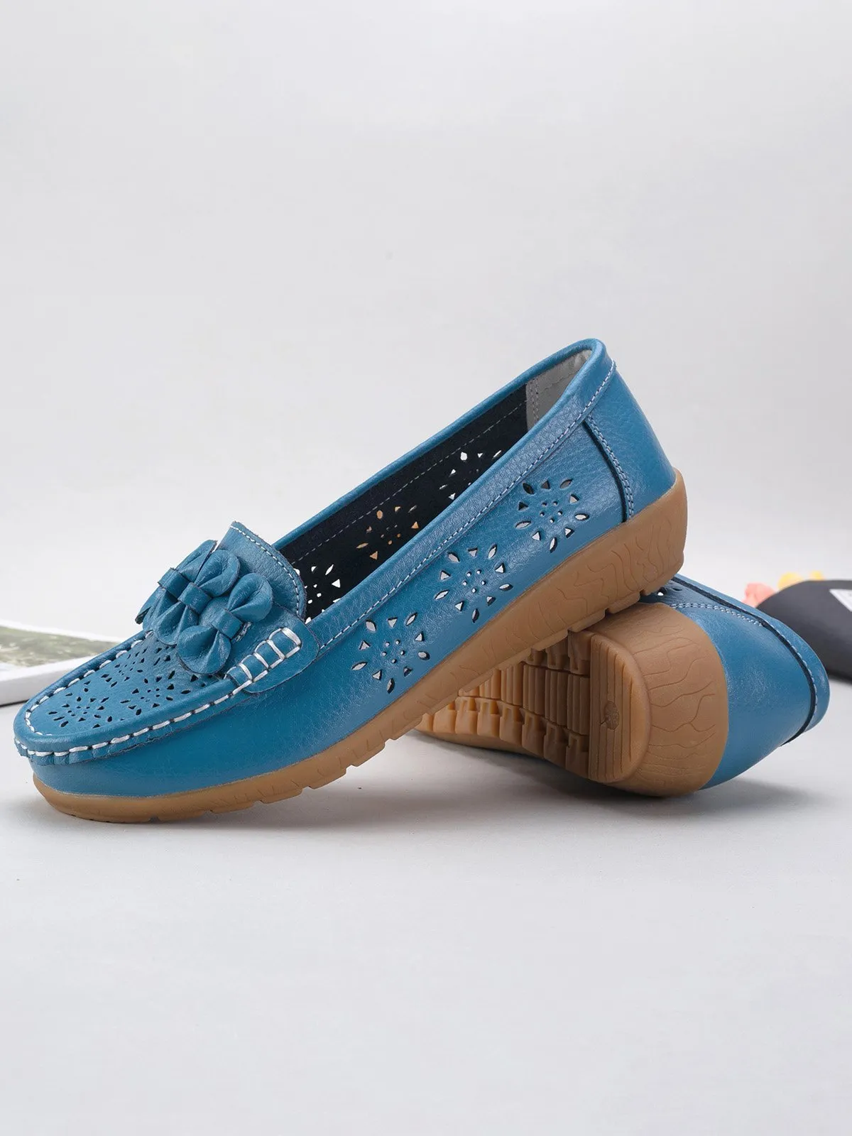 Cowhide Hollow Casual Flat Shoes