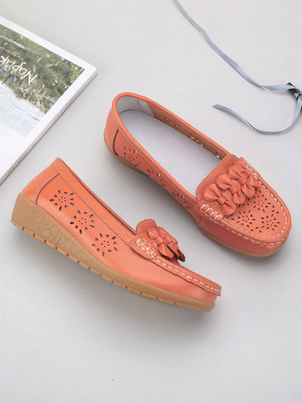 Cowhide Hollow Casual Flat Shoes