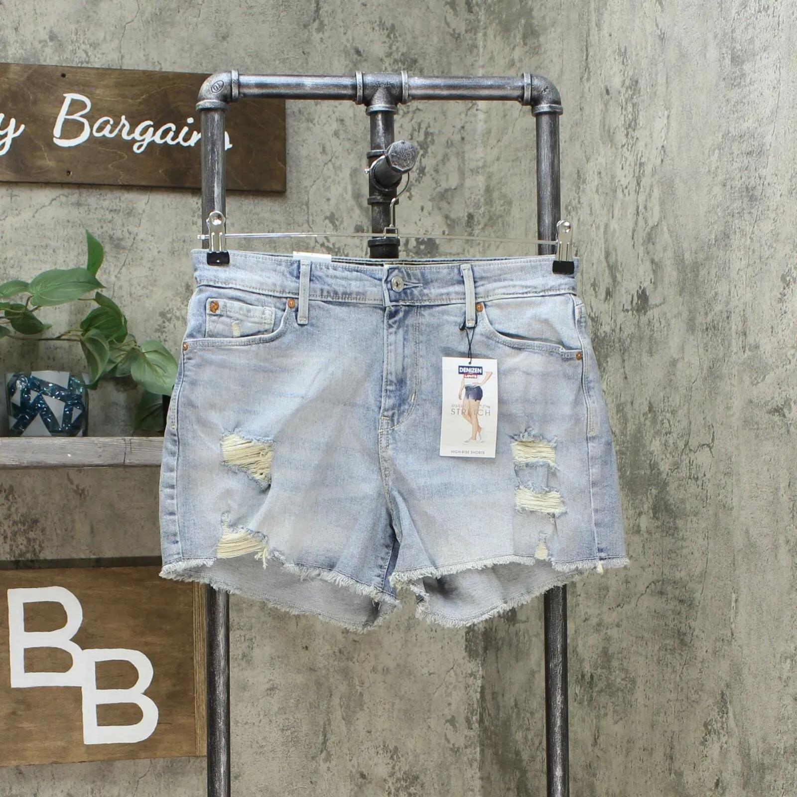 DENIZEN From Levi's Women's High Rise Jean Shorts