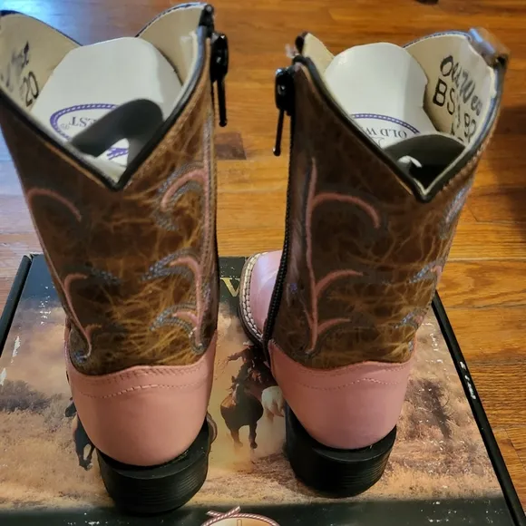 *EUC Pink Cowgirl Boots