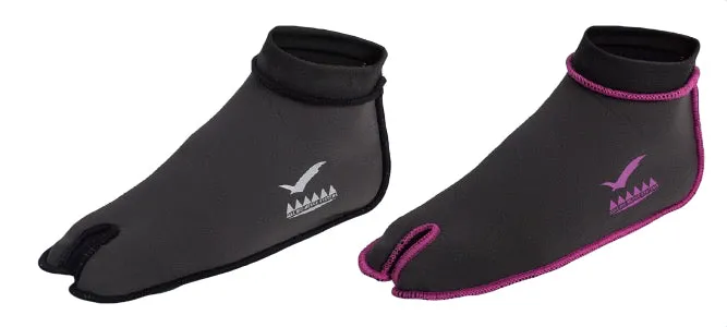 FIN SOCKS [฿1,190] [MYR152] [SGD49]