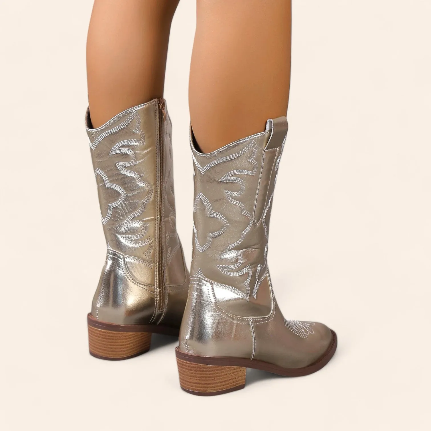 Gold cowboy boots with embroidery - classic style - N°129