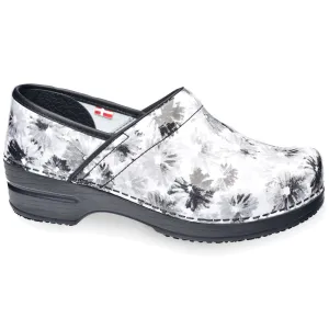 Inkwell Women's Clog in Black