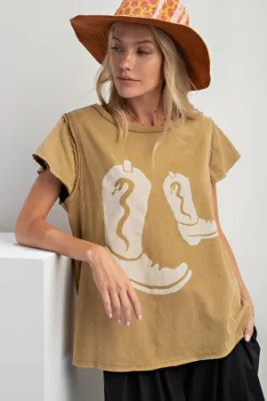 Olive Boots Walkin' Washed Graphic Tee