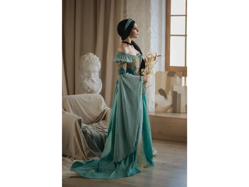 Renaissance dress with pantaloons and open skirt