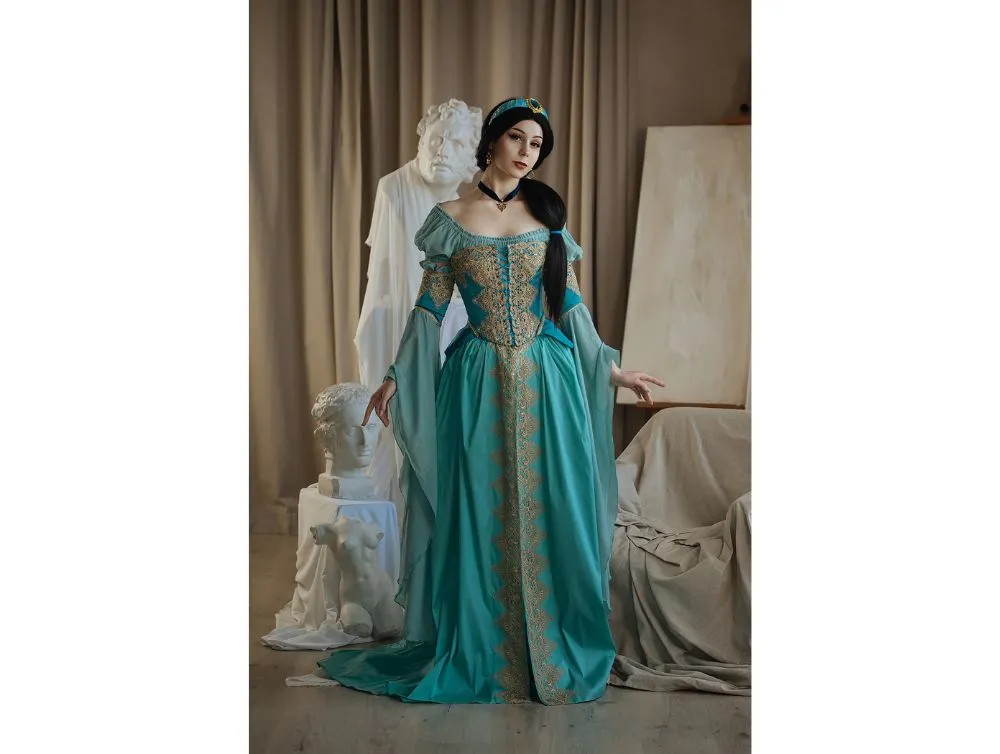 Renaissance dress with pantaloons and open skirt