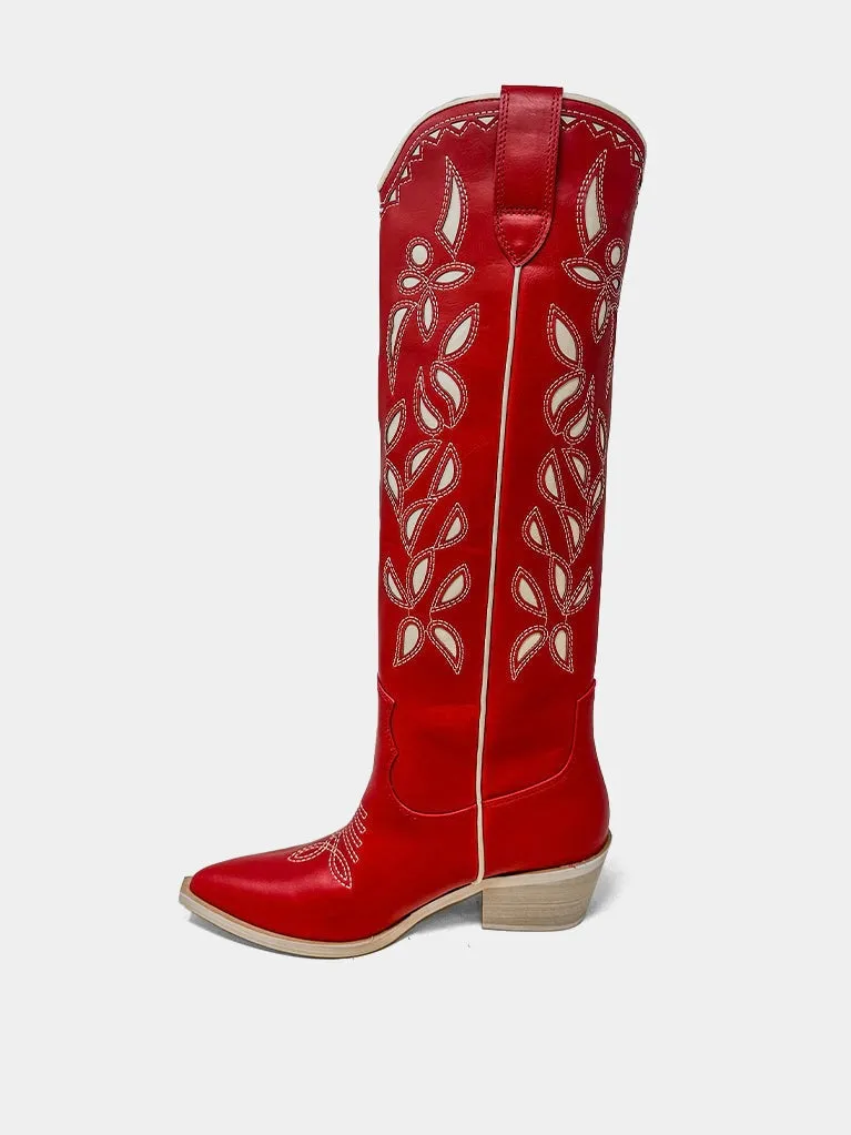 Shania’s Cowgirl Boot