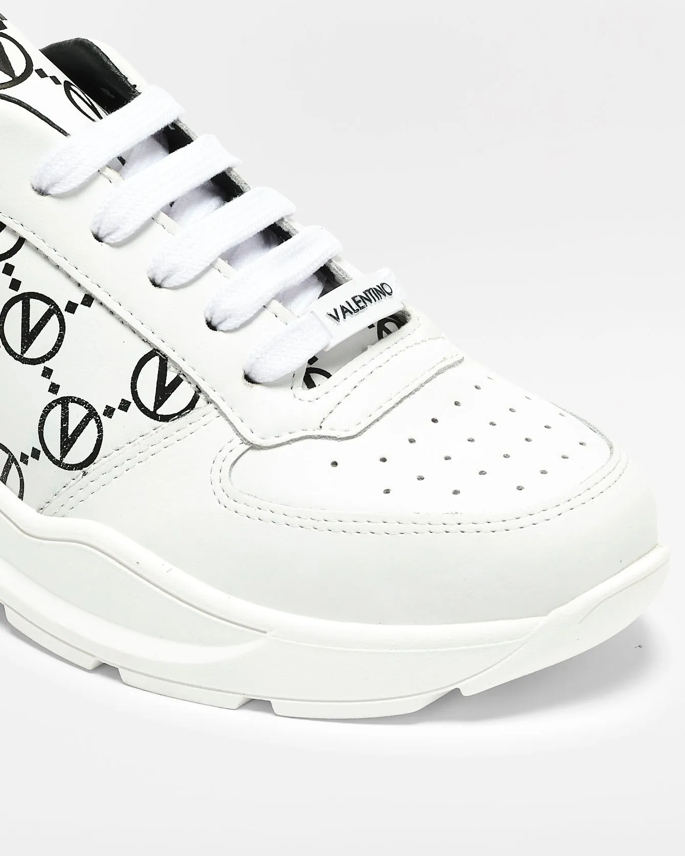 SS22 - Men's Sneakers - Claus - White Black
