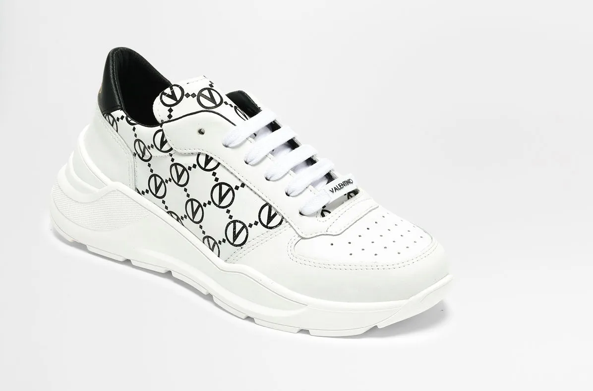 SS22 - Men's Sneakers - Claus - White Black