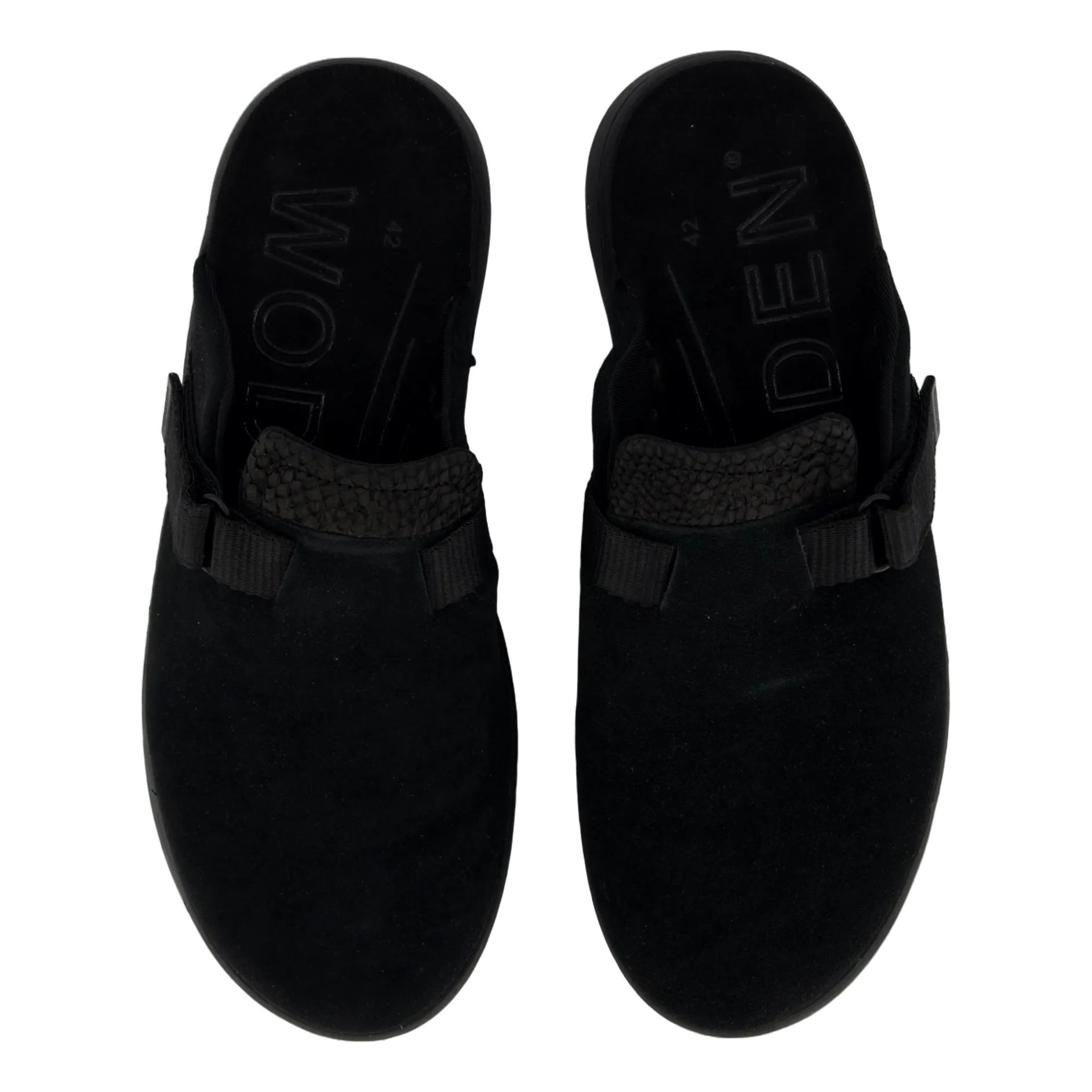 Vega Clog Suede Black